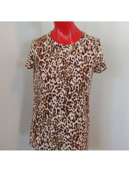 Banana Republic Tops - Banana Republic Leopard Print Women's Tee size Small